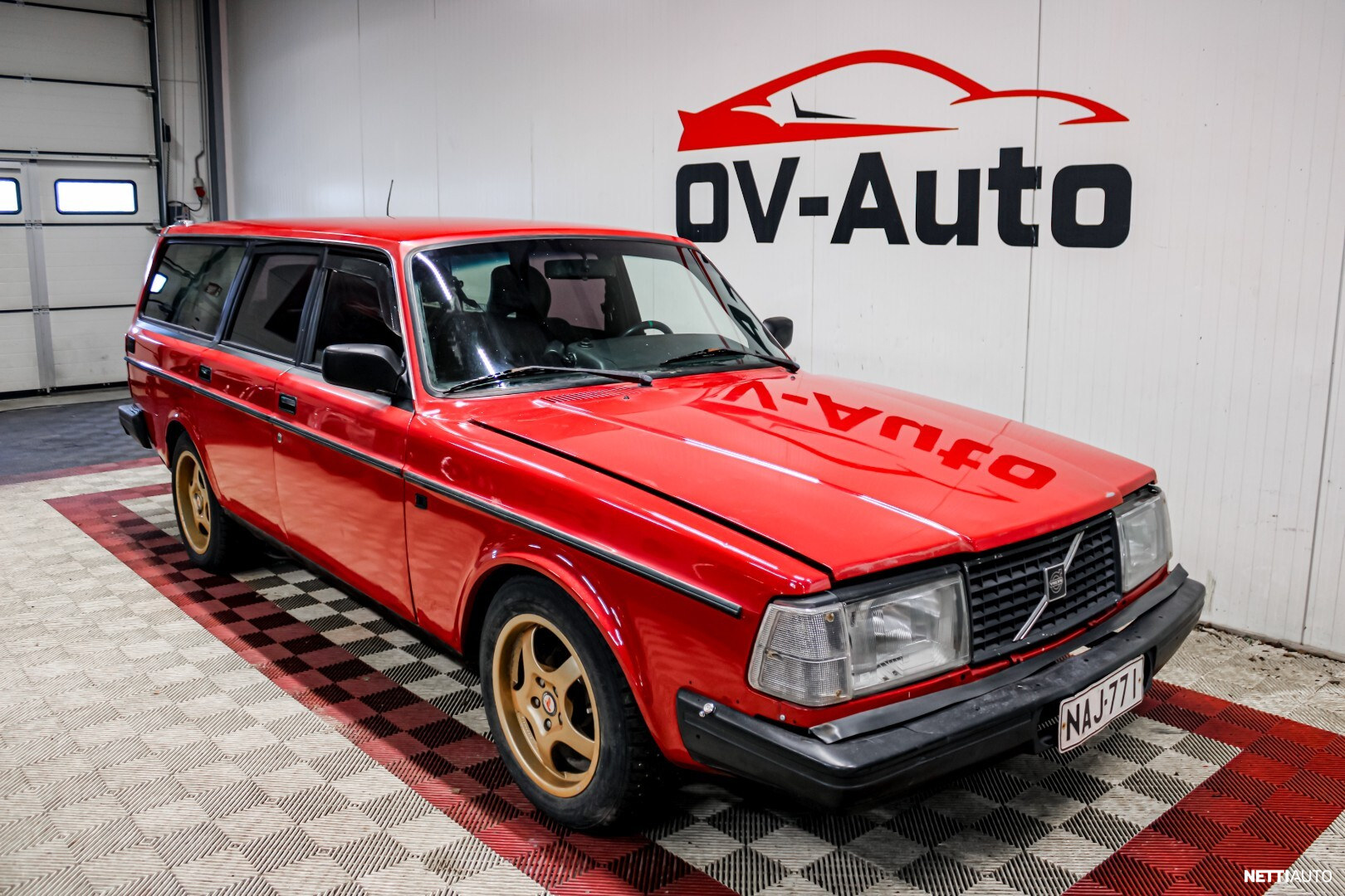 Volvo 240