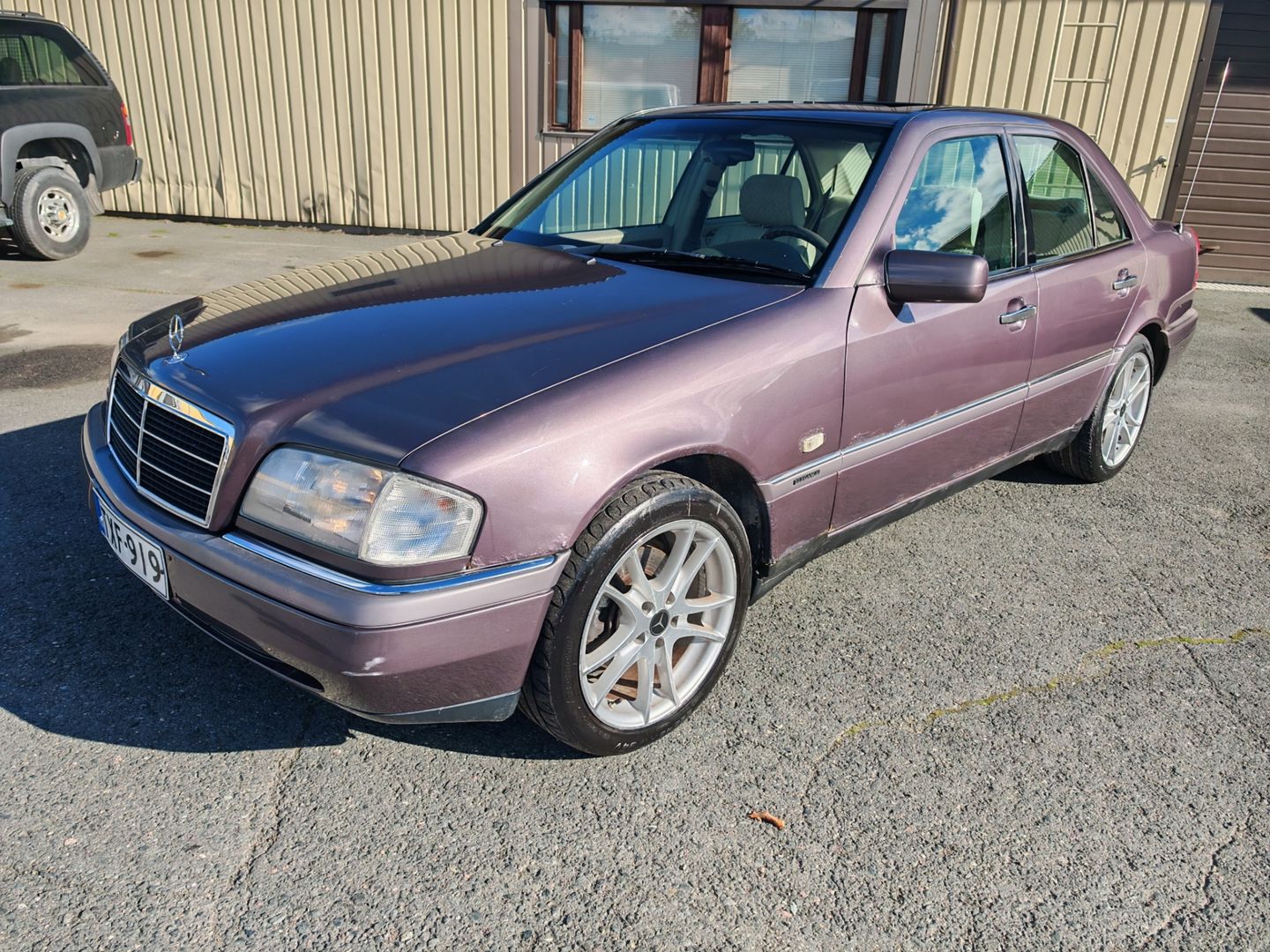 Mercedes-Benz 200