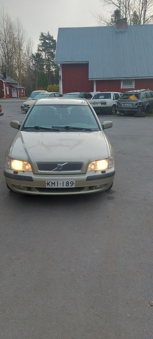 Volvo S40