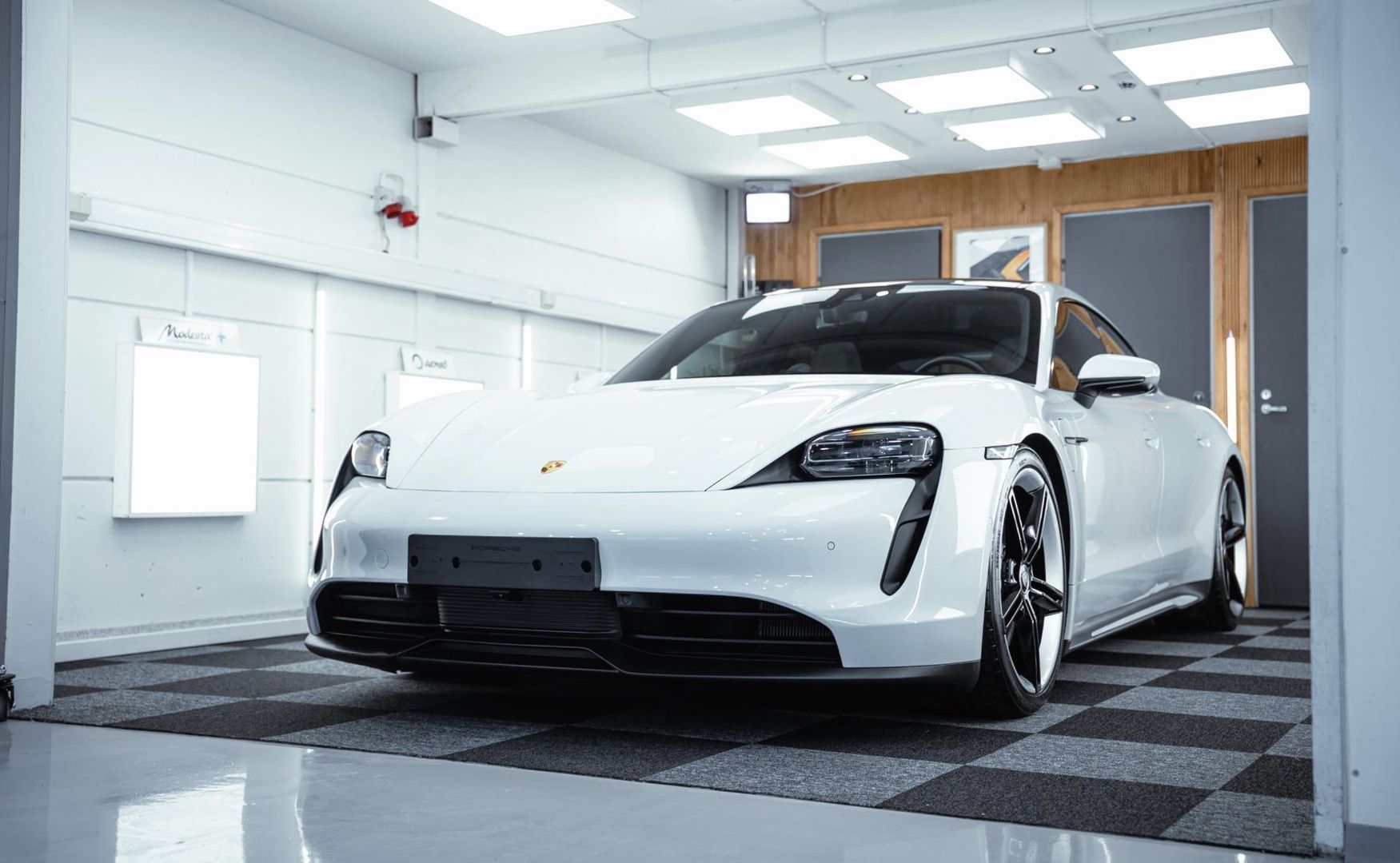 Porsche Taycan