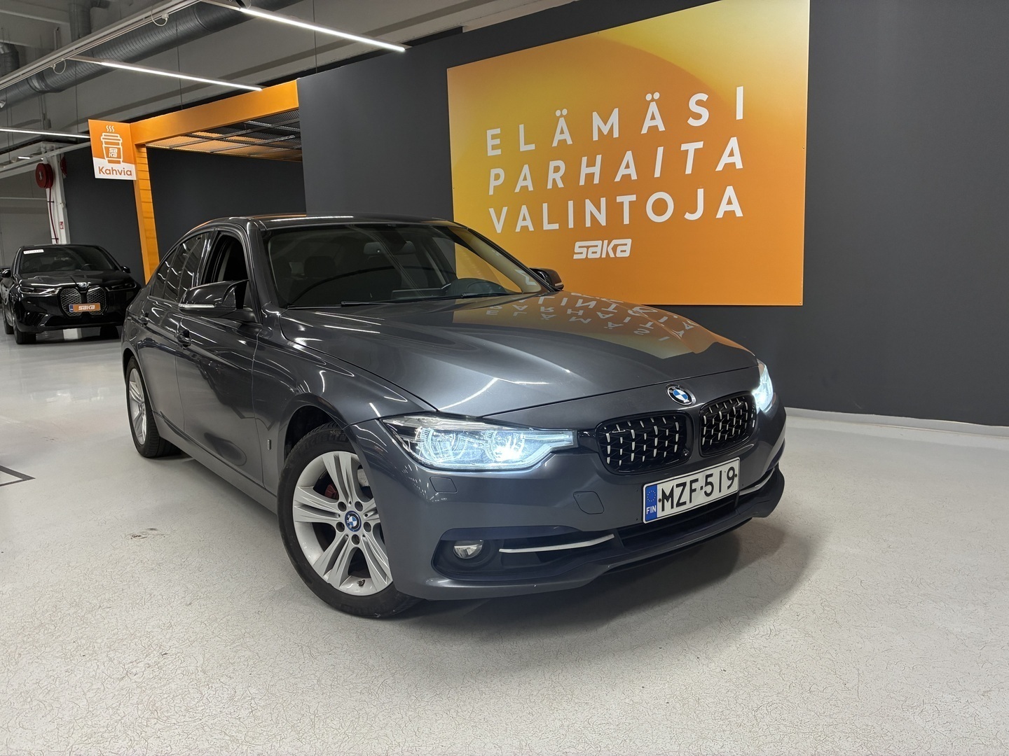 BMW 330