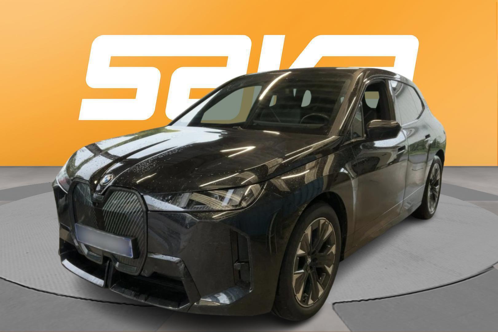 BMW iX