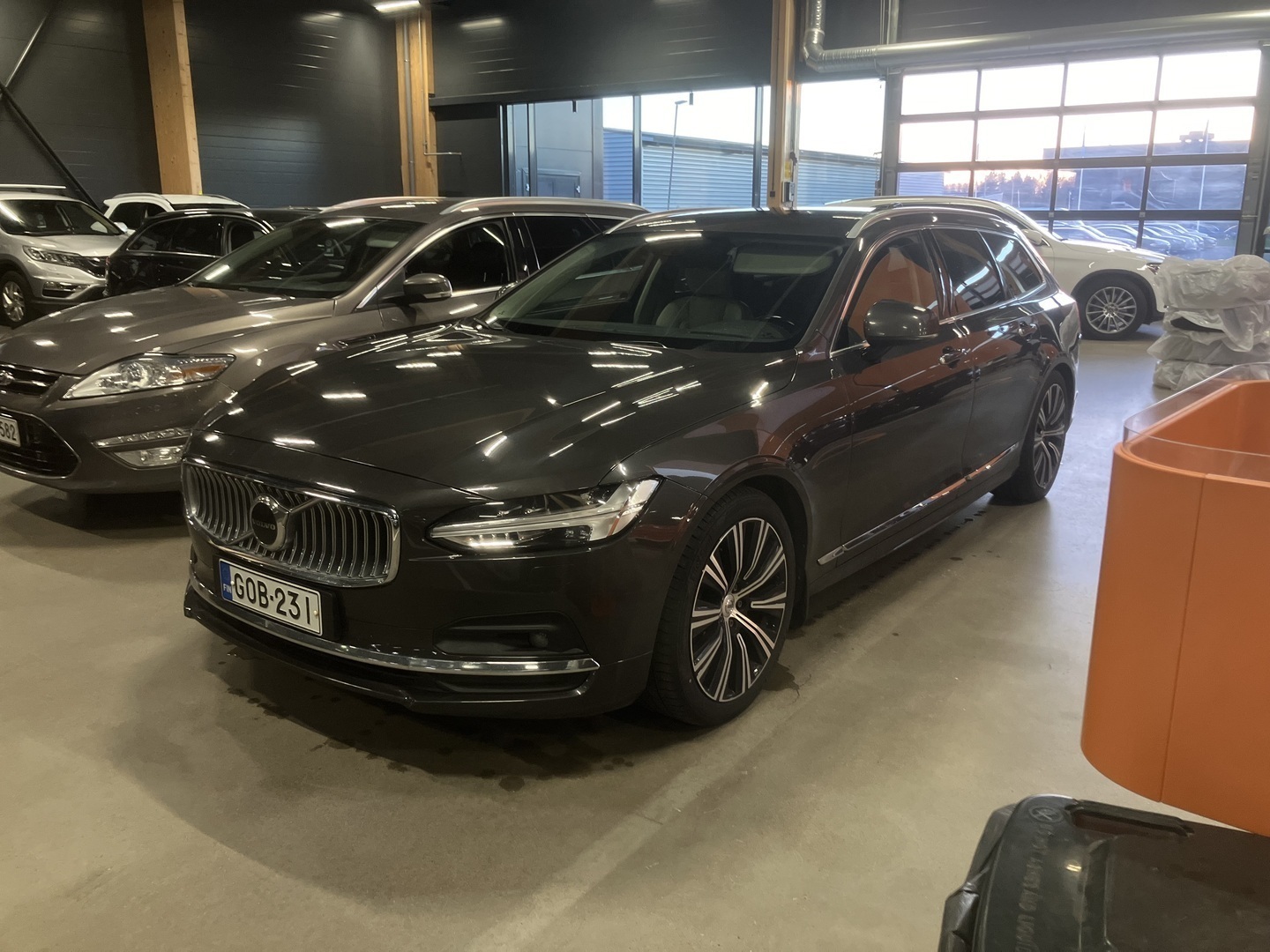 Volvo V90