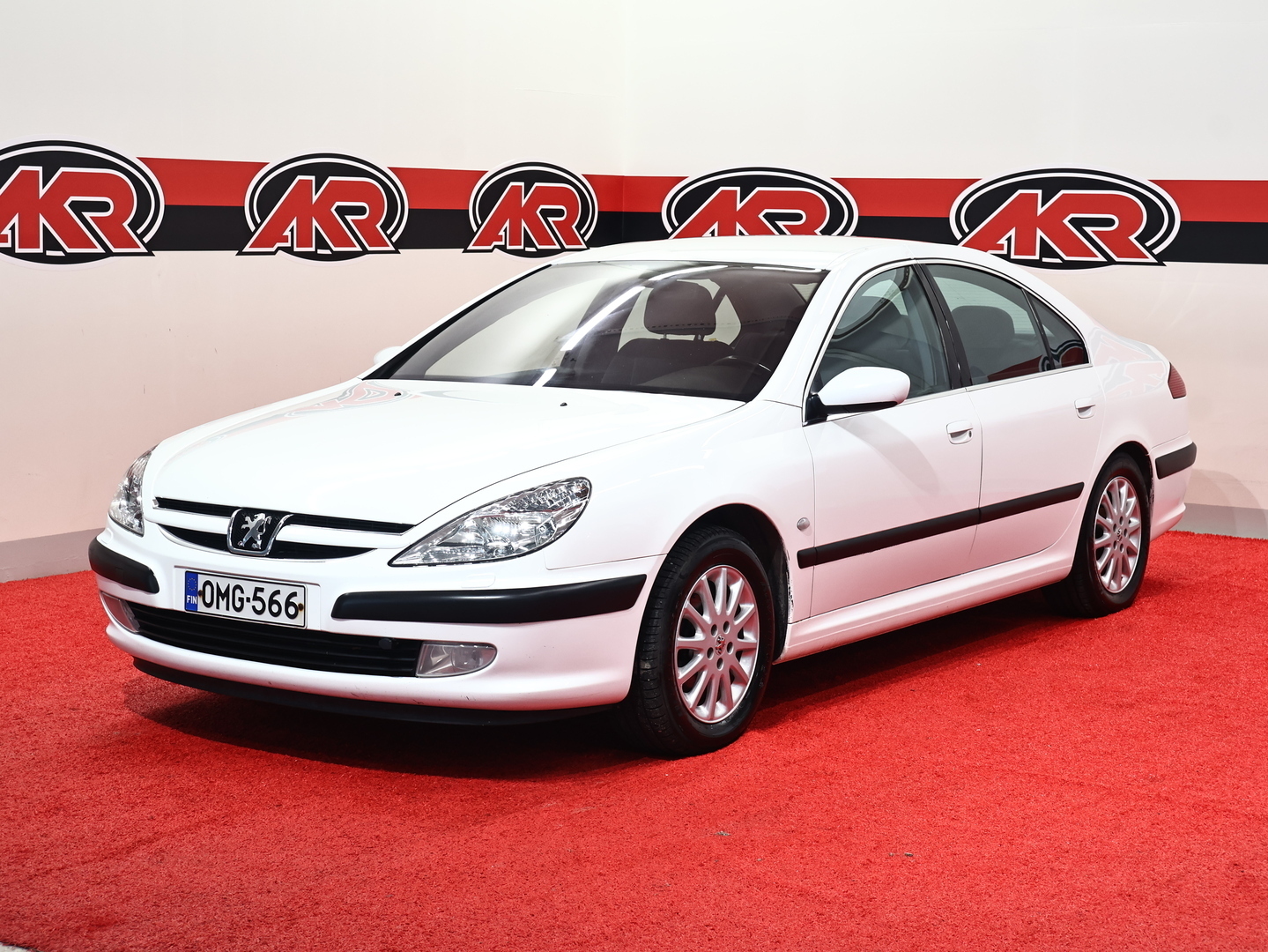 Peugeot 607