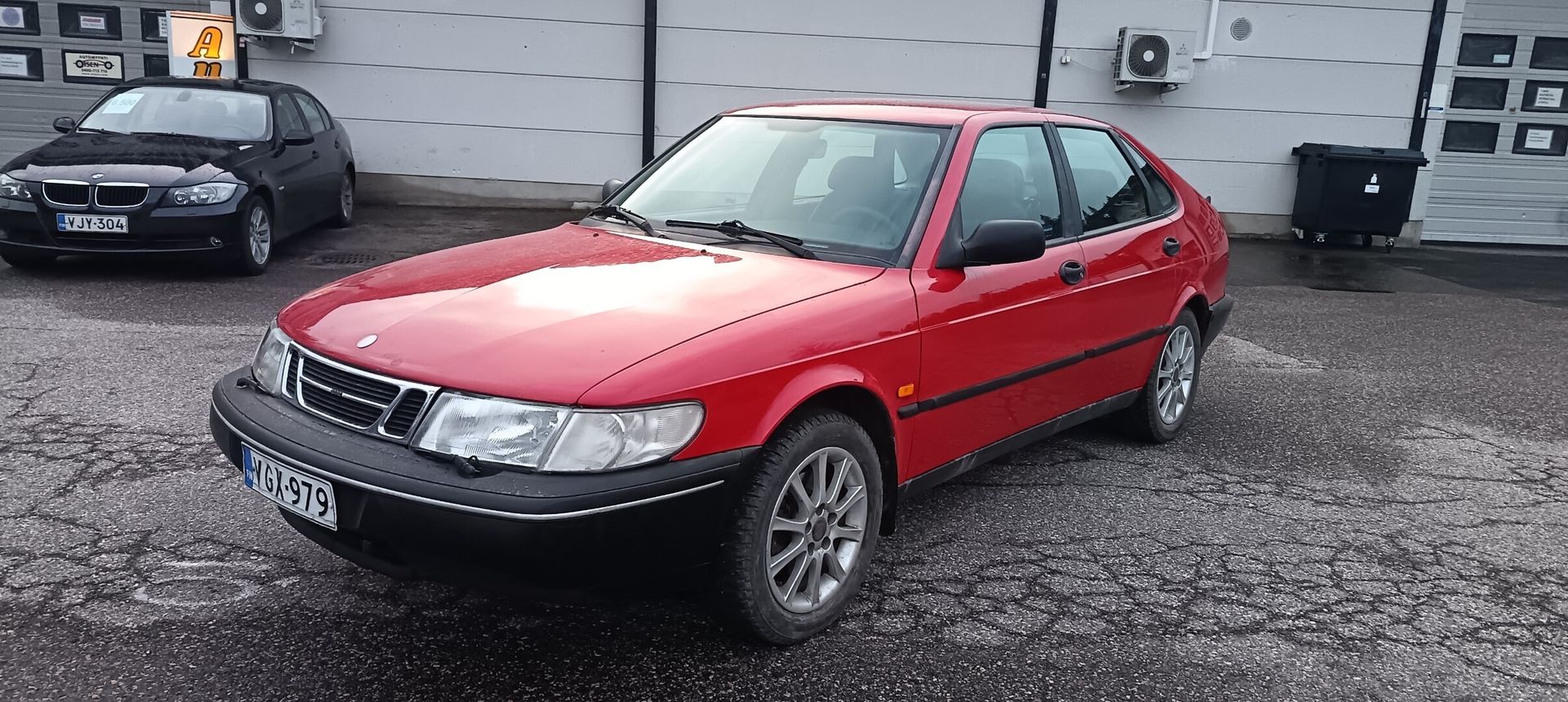 Saab 900