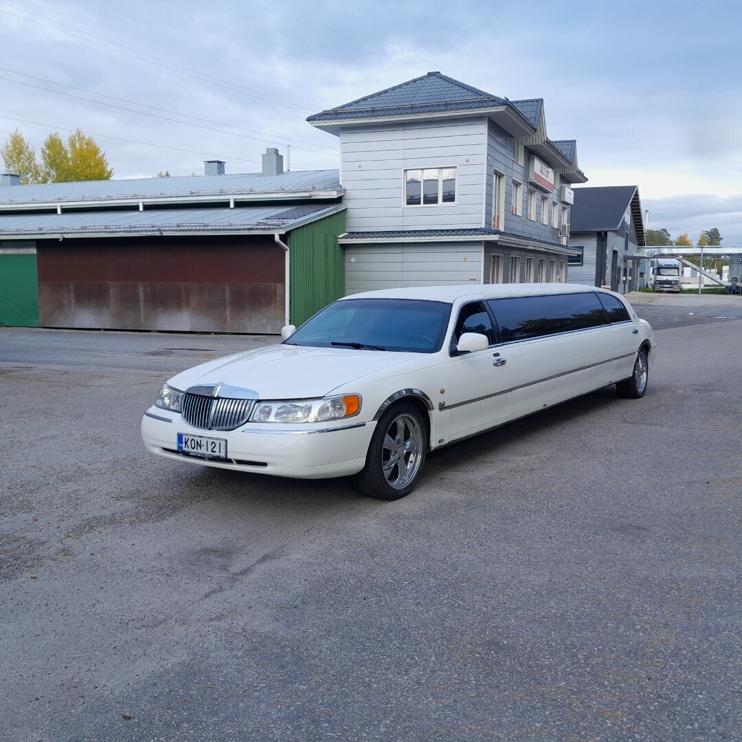 Lincoln Town Car