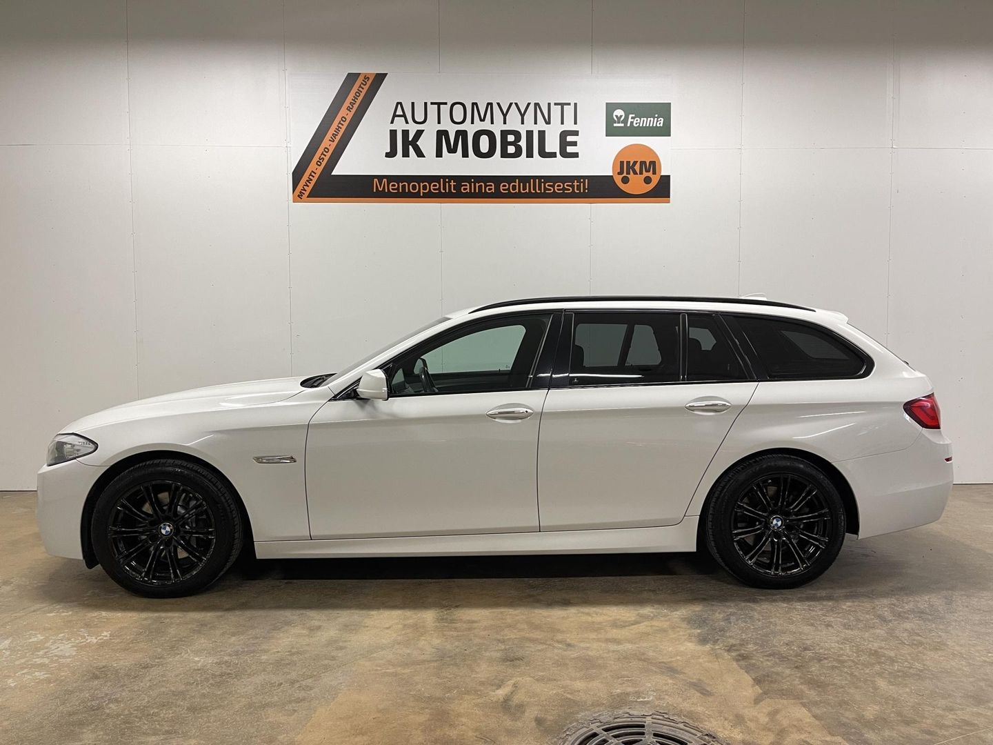 BMW 528