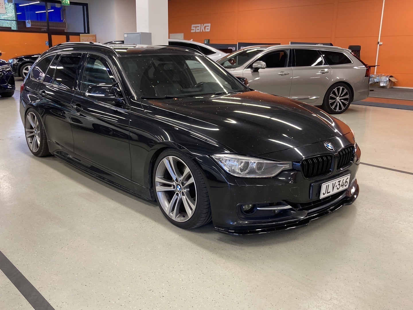 BMW 330