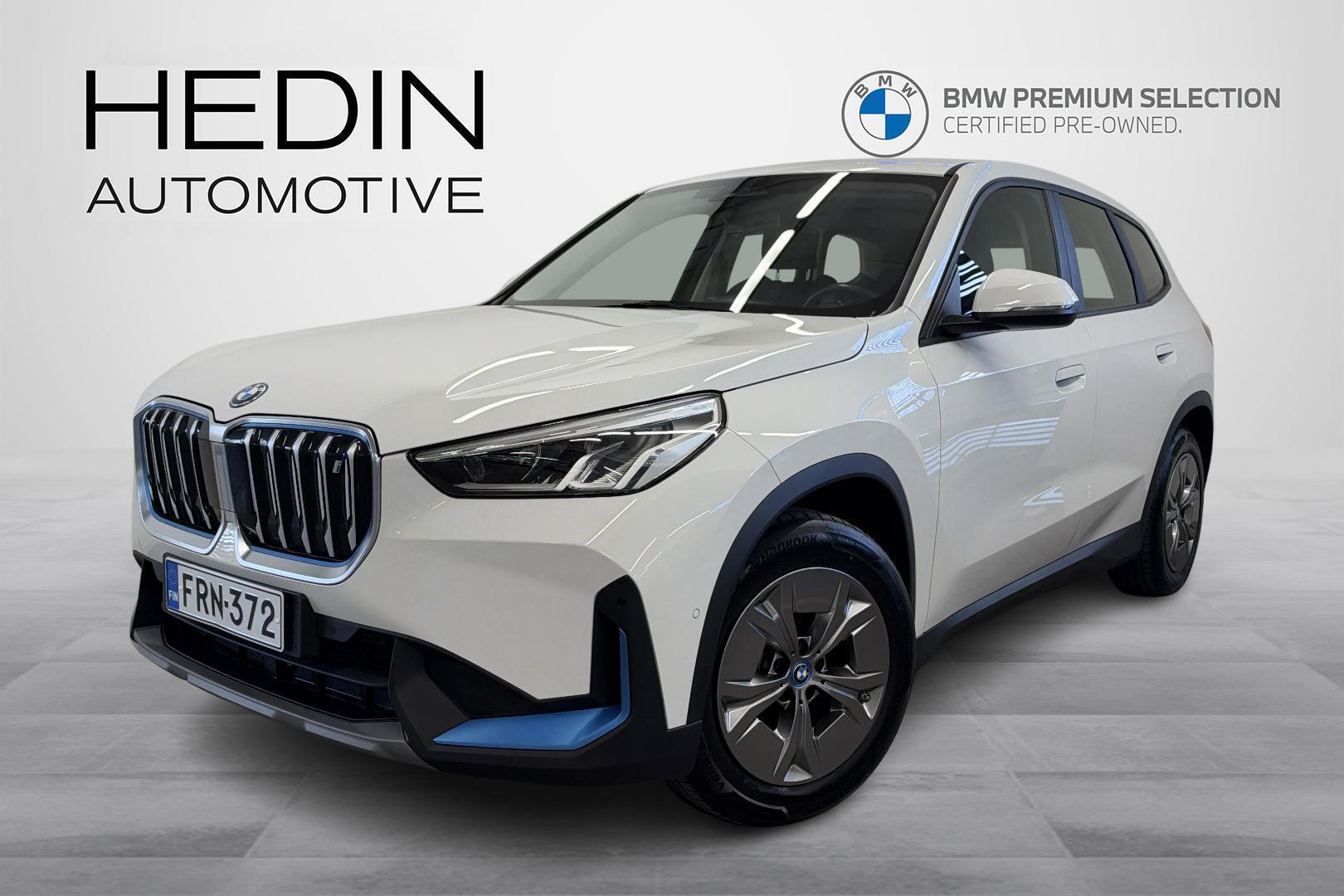 BMW iX1
