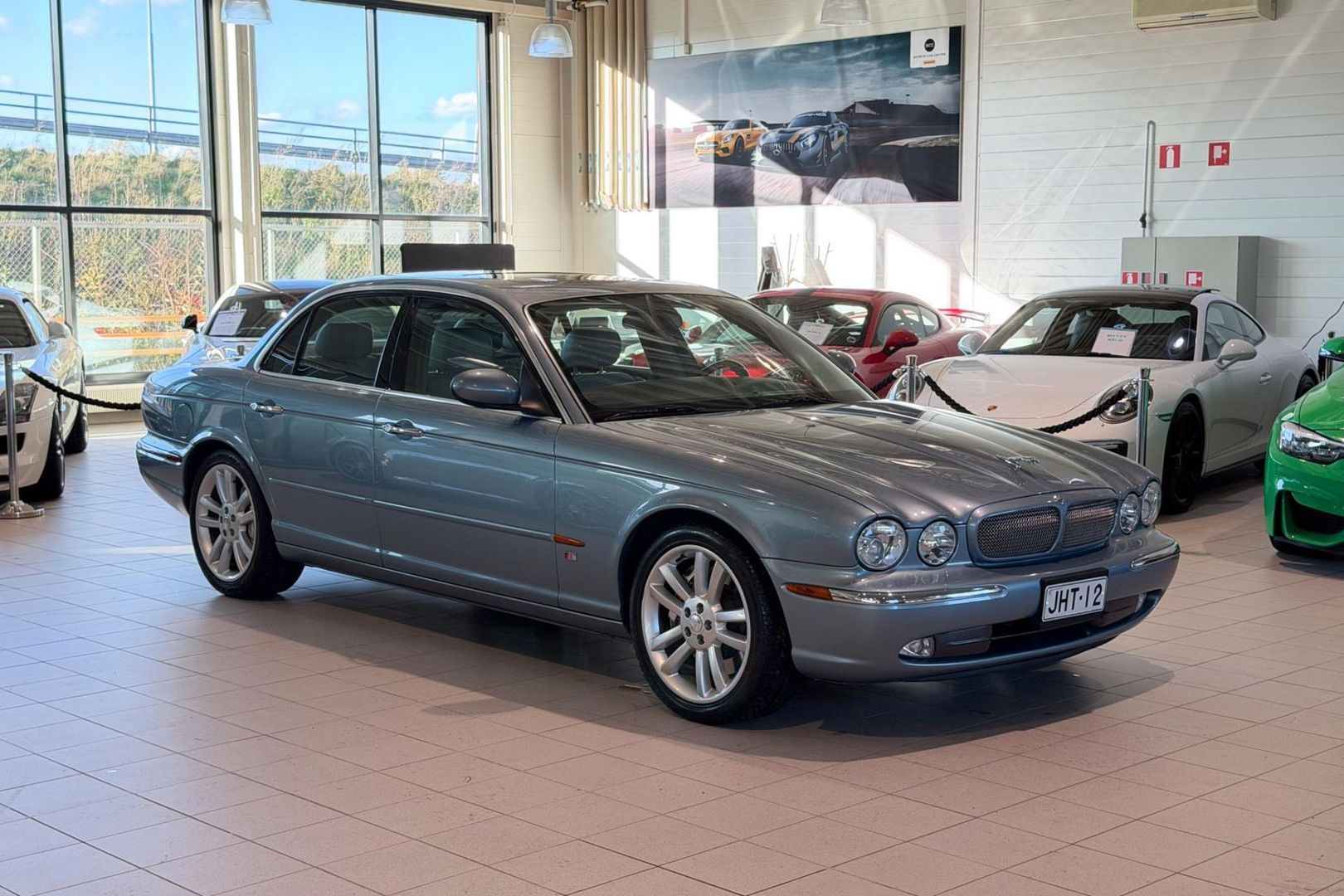 Jaguar XJR