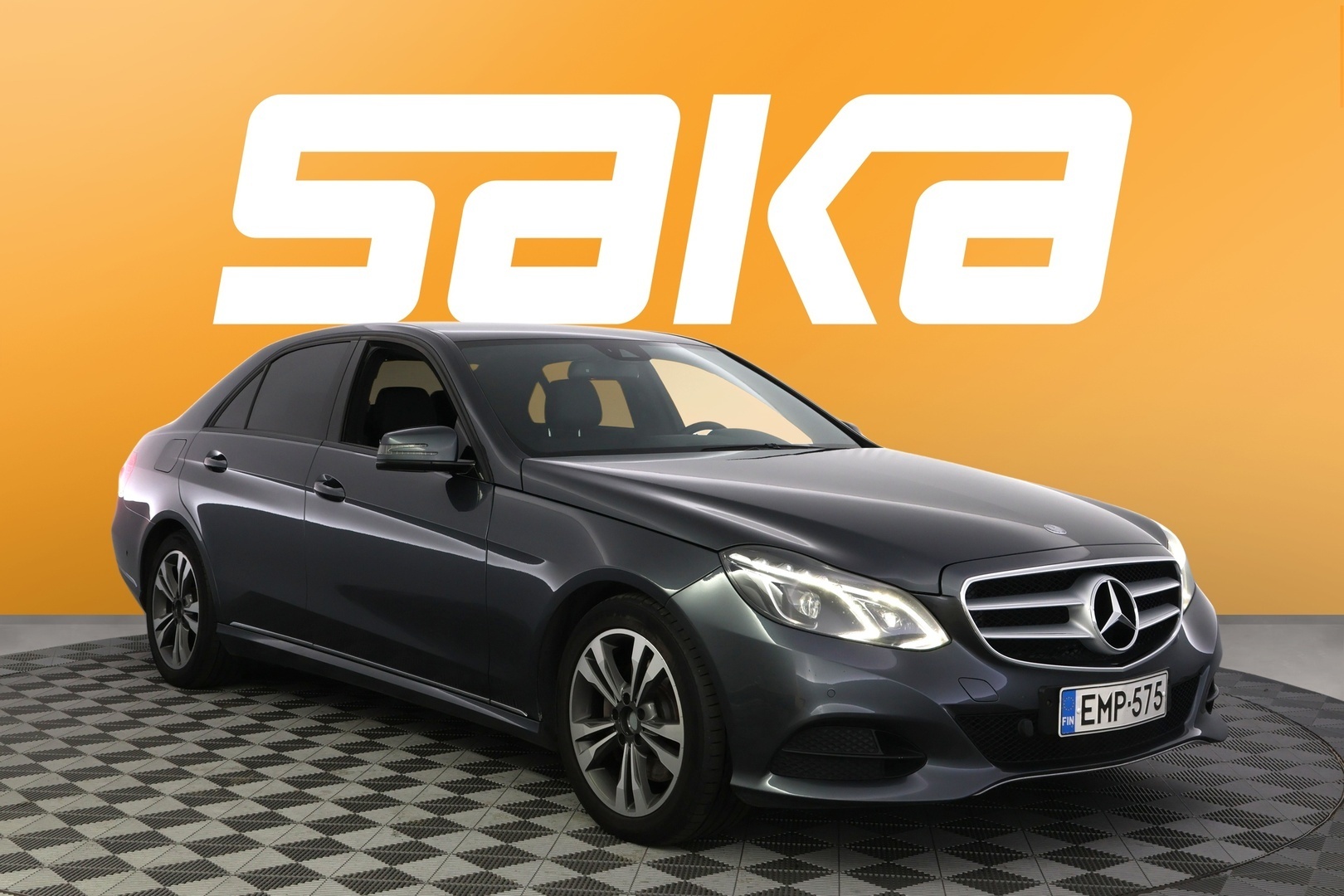 Mercedes-Benz E
