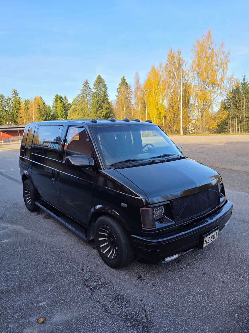 Chevrolet Astro