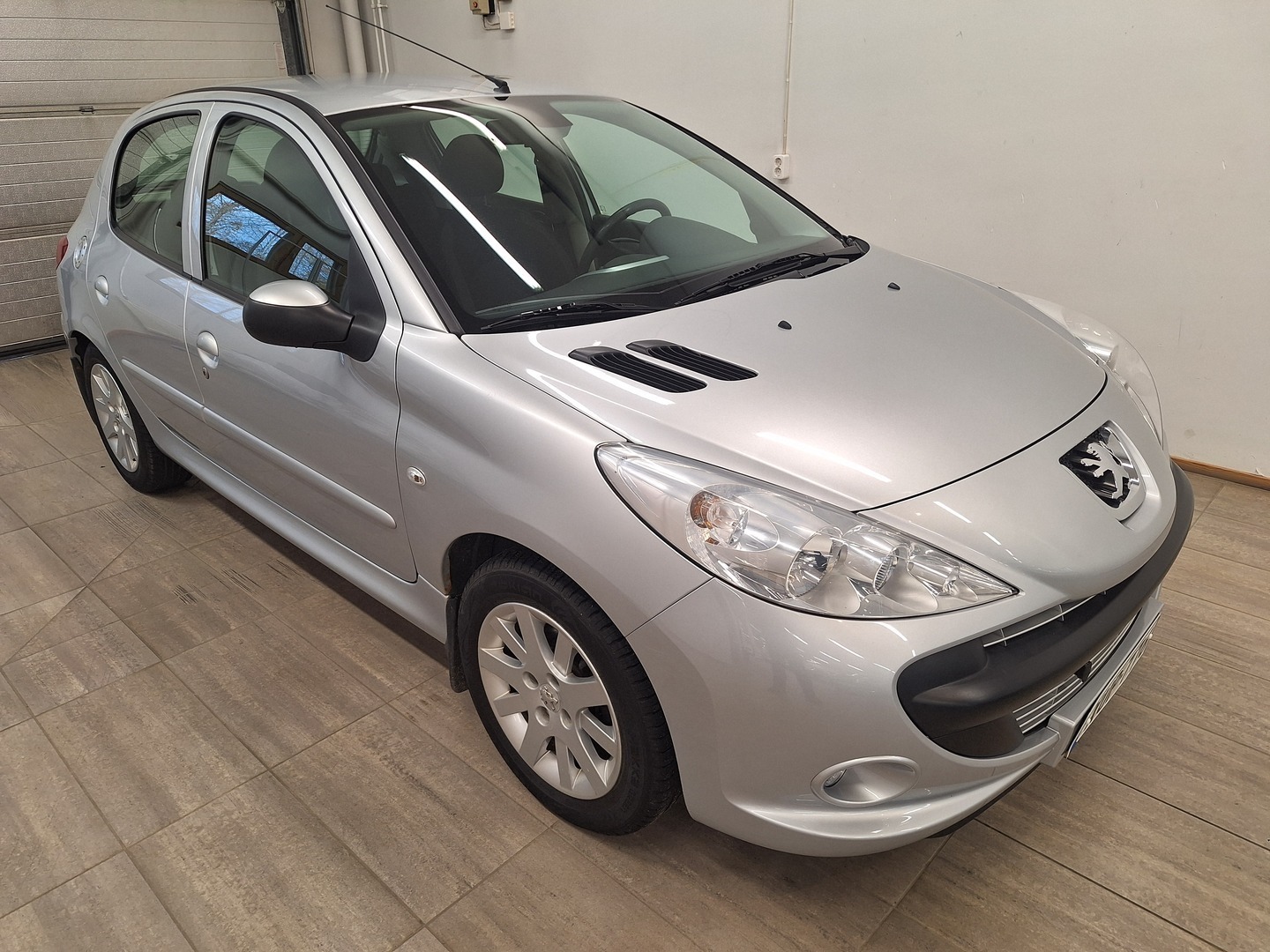 Peugeot 206+