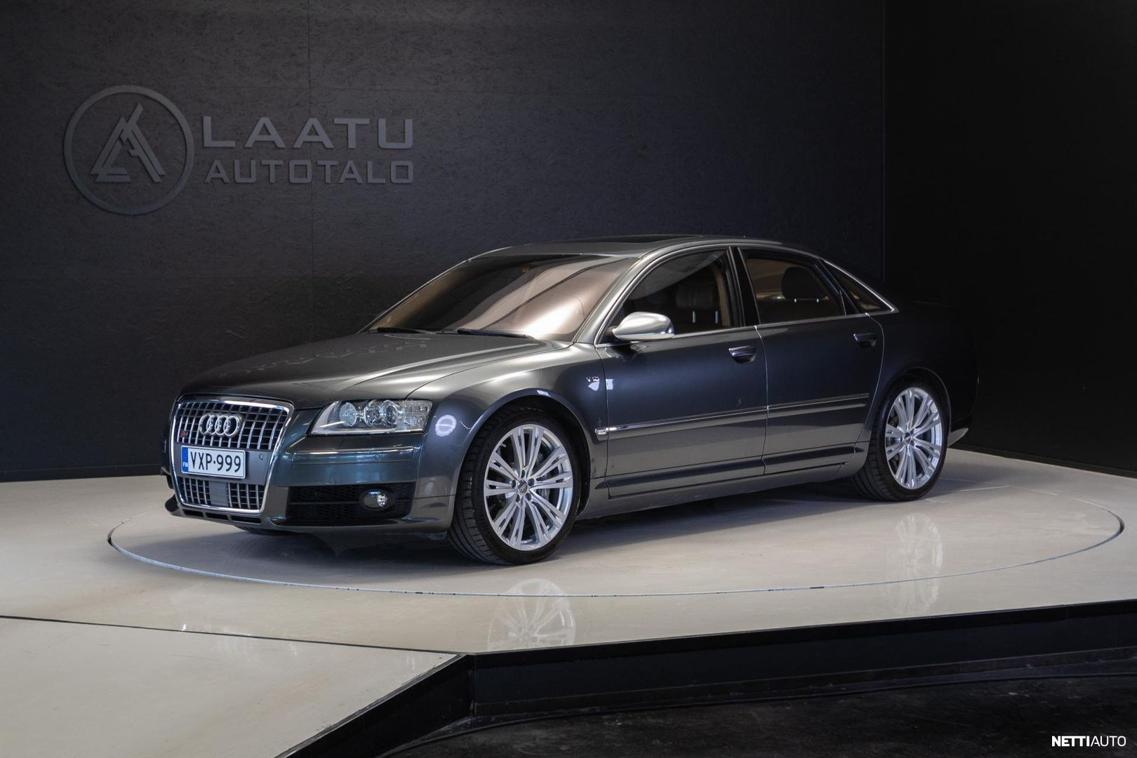 Audi S8