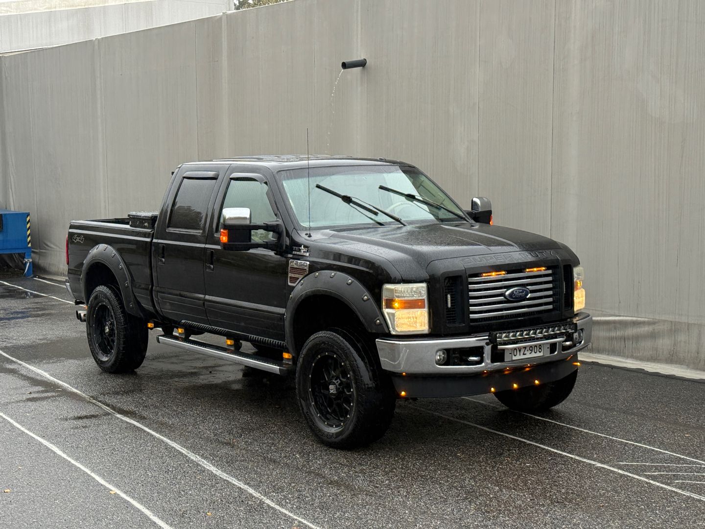 Ford F-250