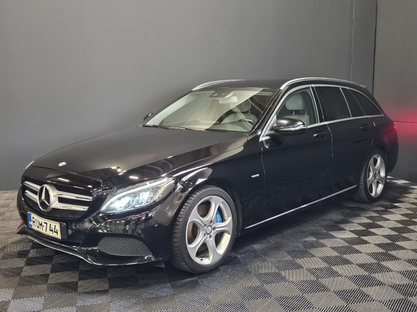 Mercedes-Benz C 350