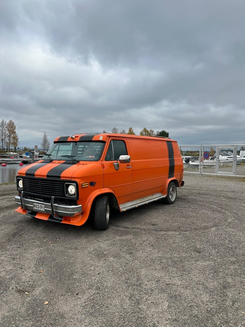 Chevrolet Chevy Van