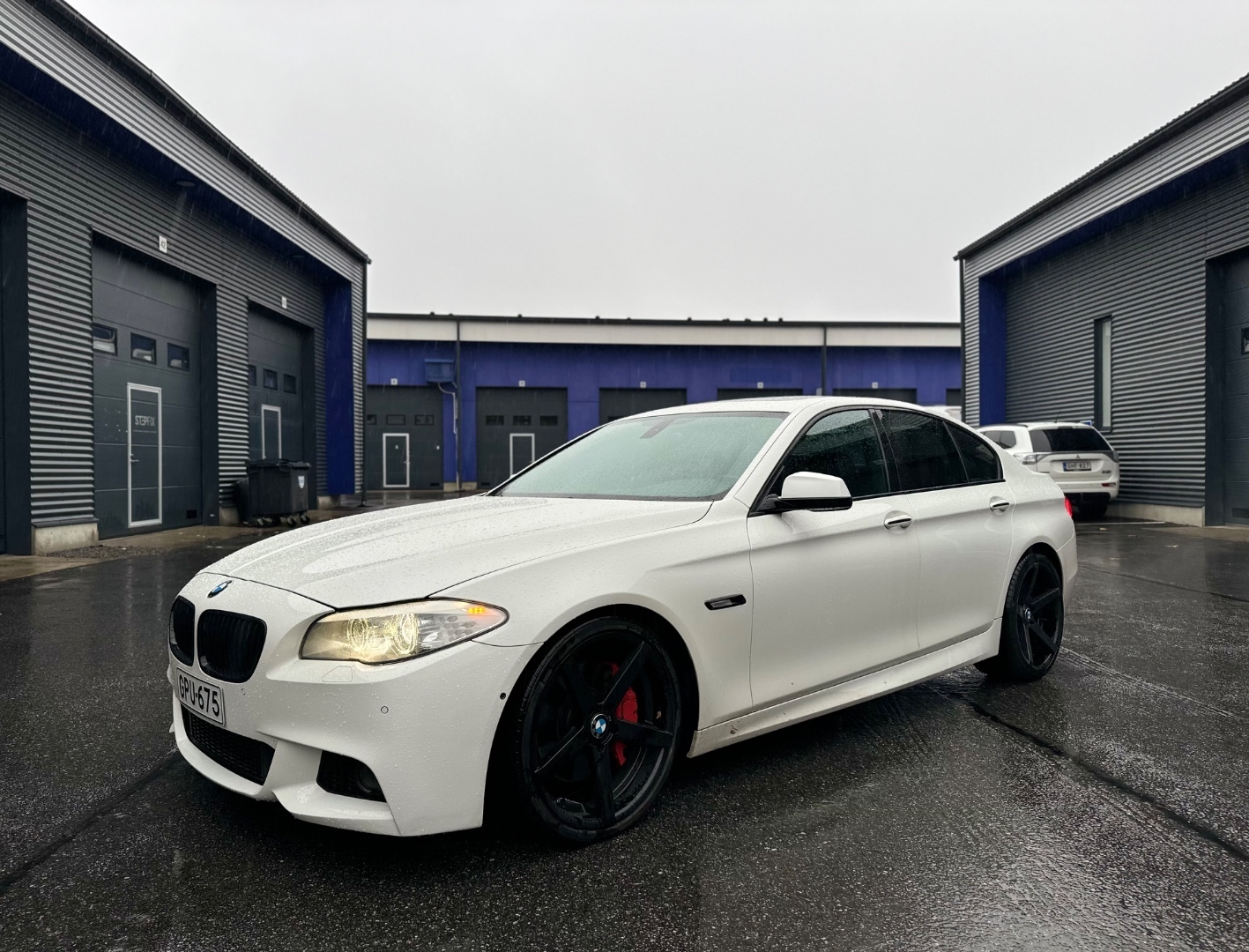 BMW 550