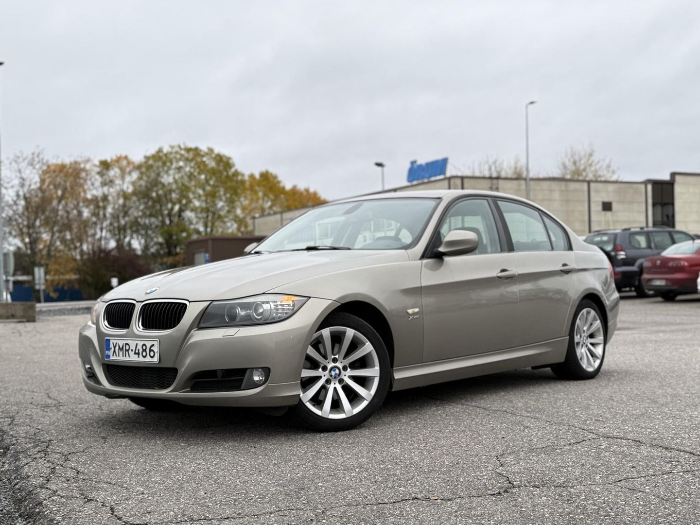BMW 320