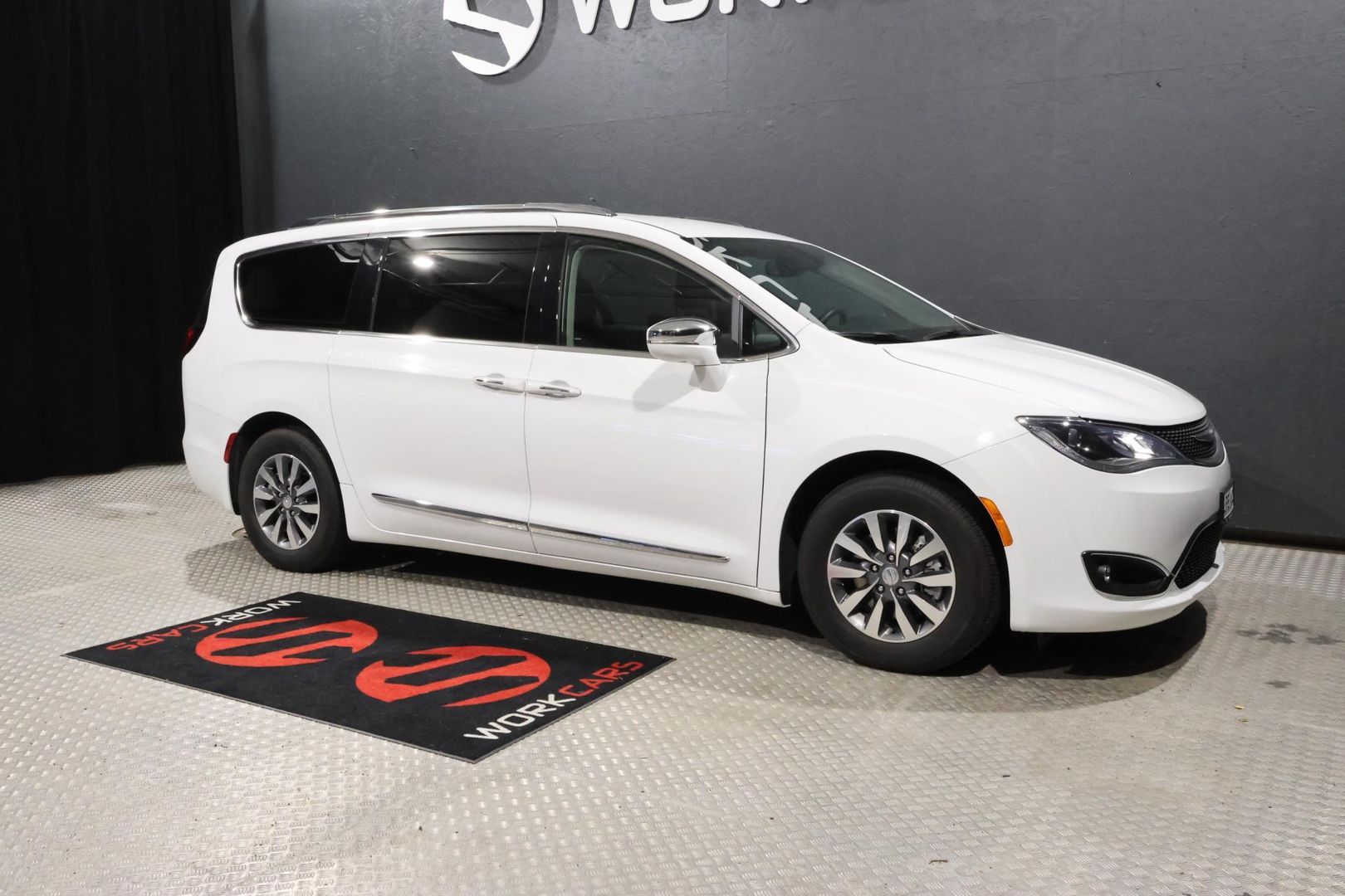 Chrysler Pacifica