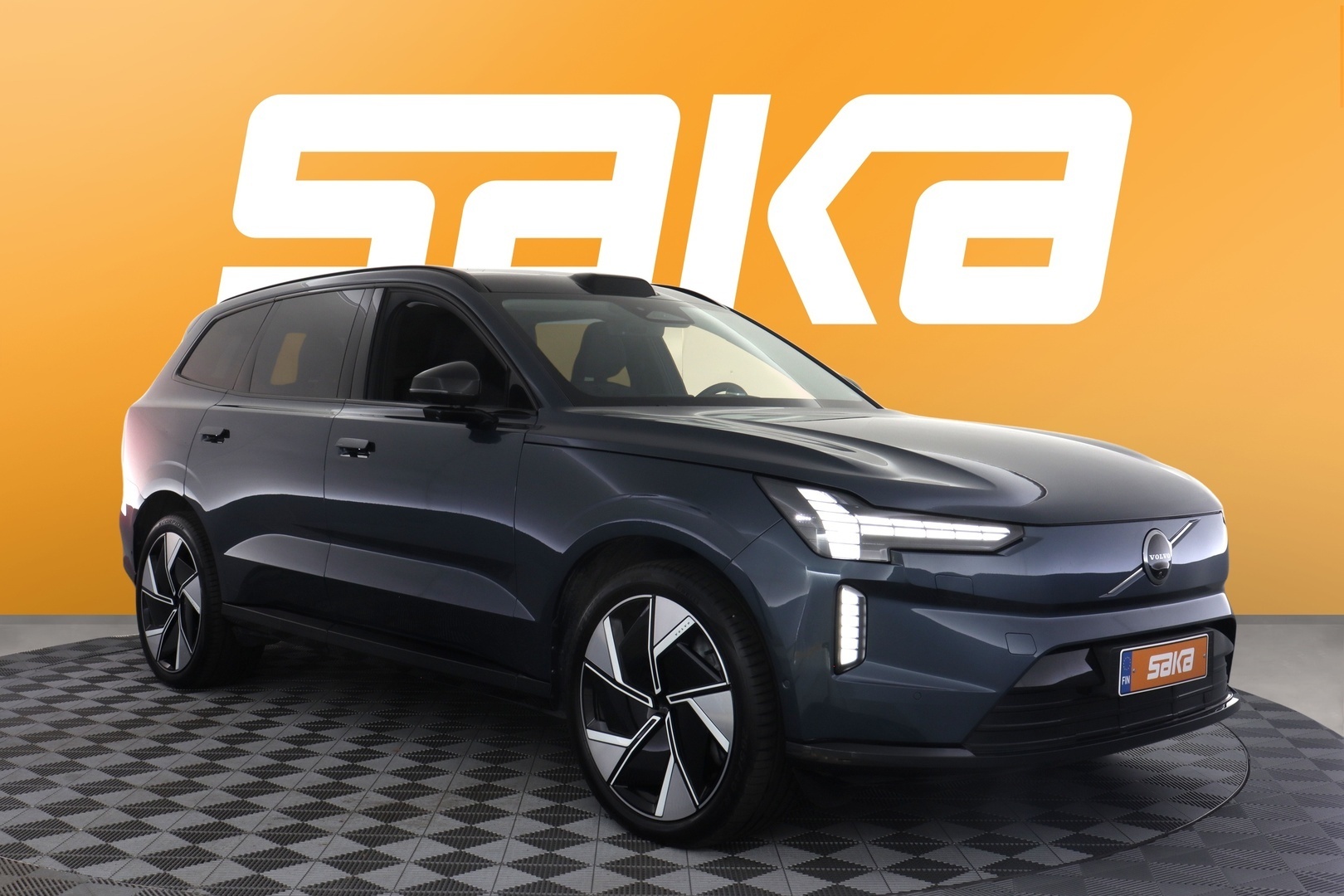 Volvo EX90