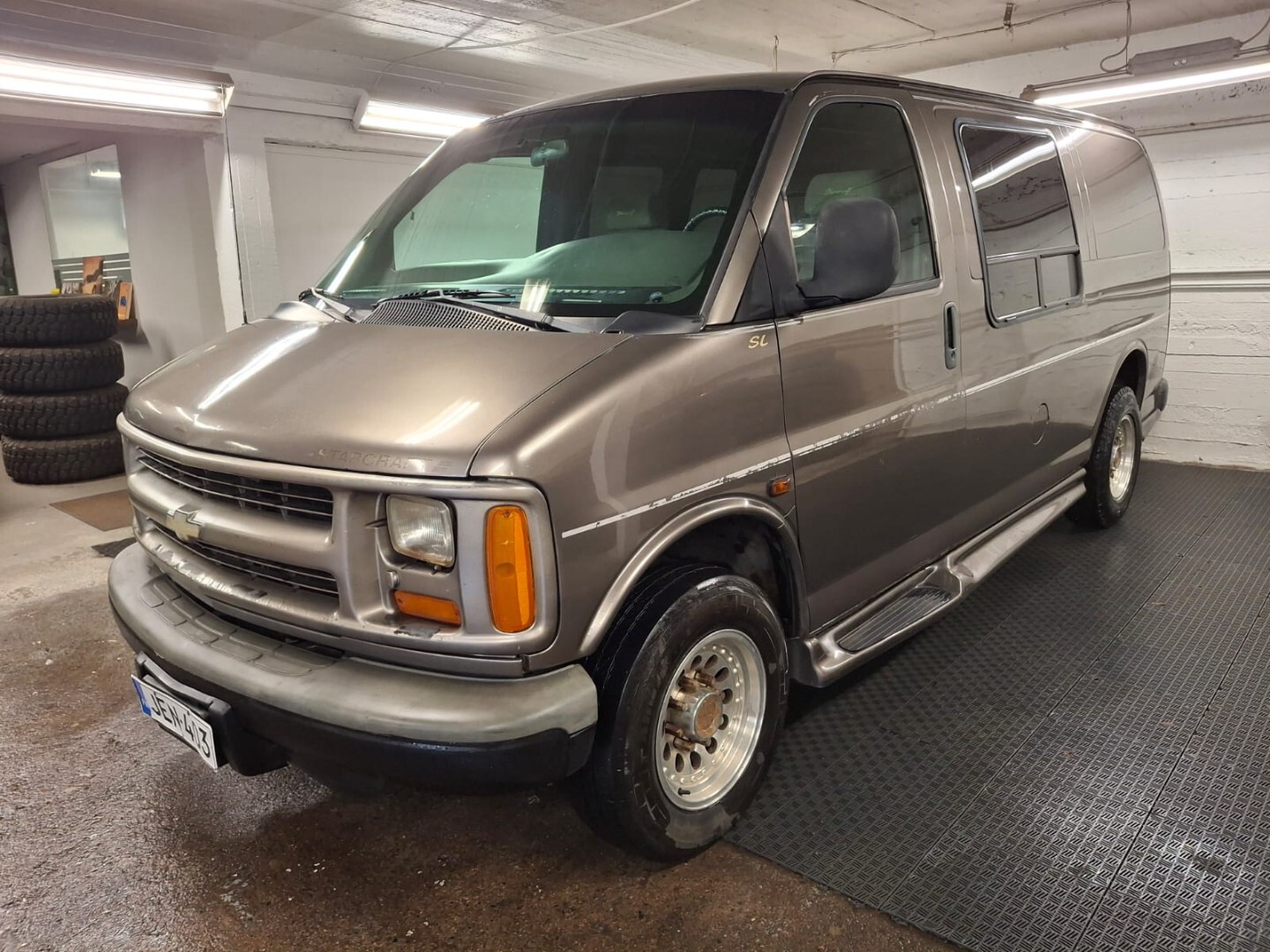 Chevrolet Chevy Van