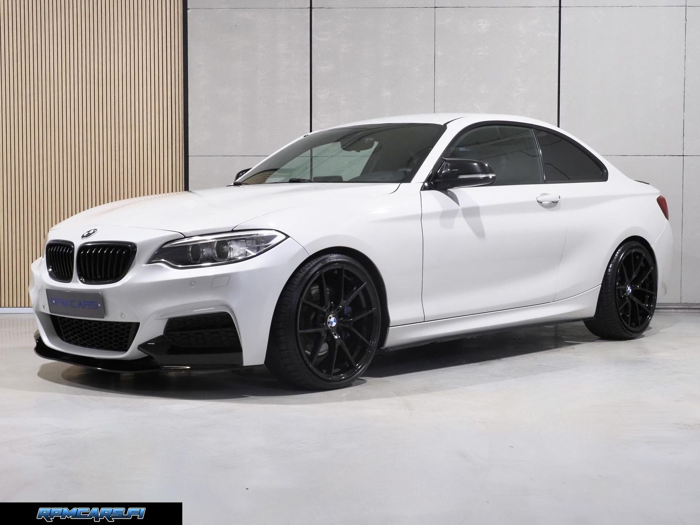 BMW M240i